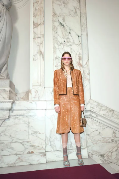 Look 33